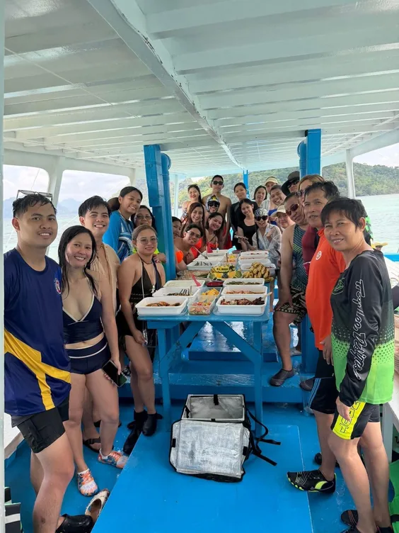 Boat lunch during island hopping